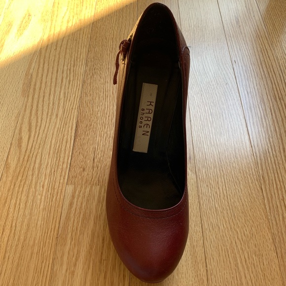 They are new burgundy shoes, never worn! - Picture 5 of 5